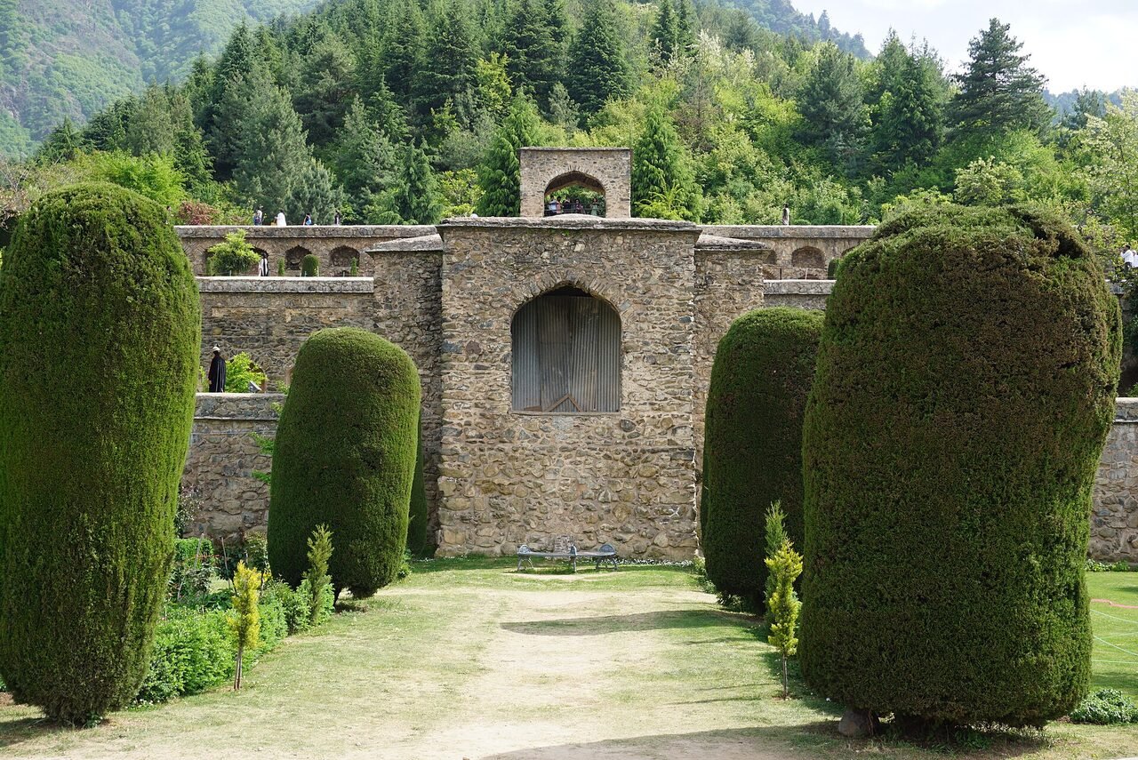 Pari Mahal’s terraces above Srinagar and Dal Lake
