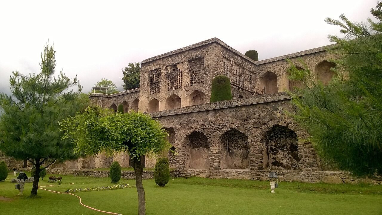 Stone arches of Pari Mahal above Srinagar